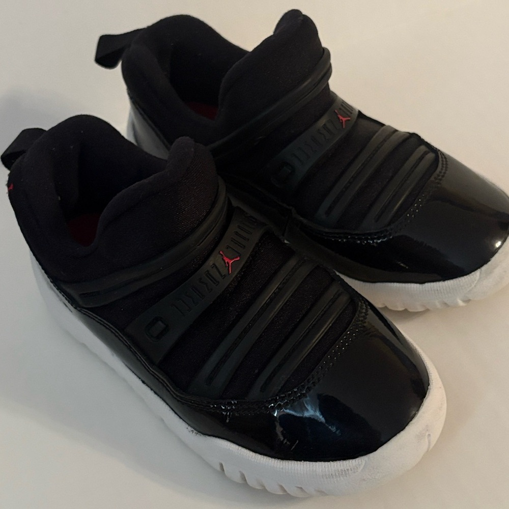 Jordan 11 Retro Little Flex Toddler Sneakers Black Size 10 / 10c